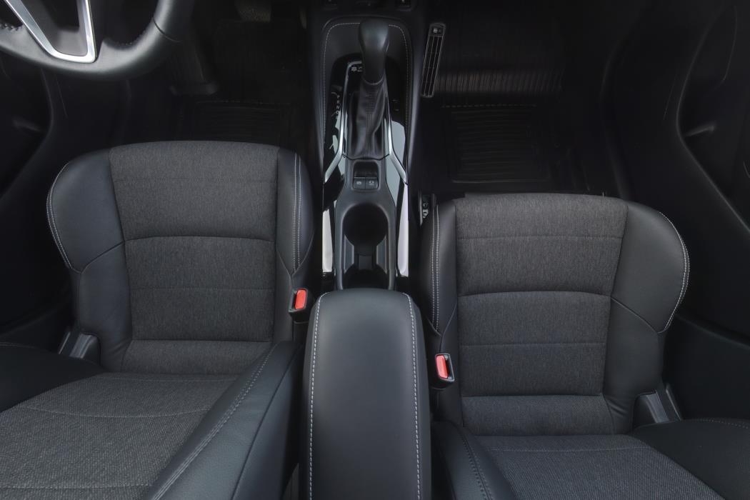 TOYOTA Corolla 2024