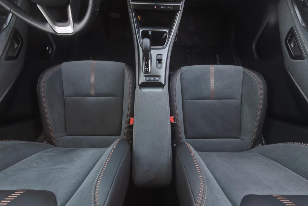 LEXUS LBX 2024