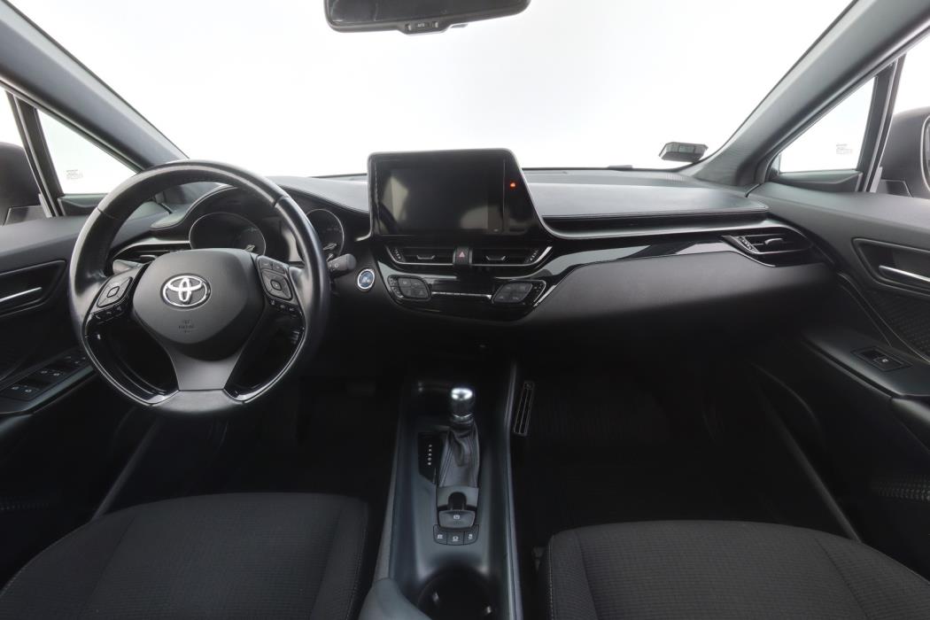 TOYOTA C-HR 2017