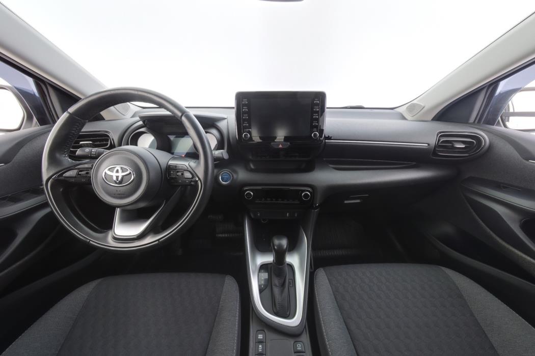 TOYOTA Yaris 2021
