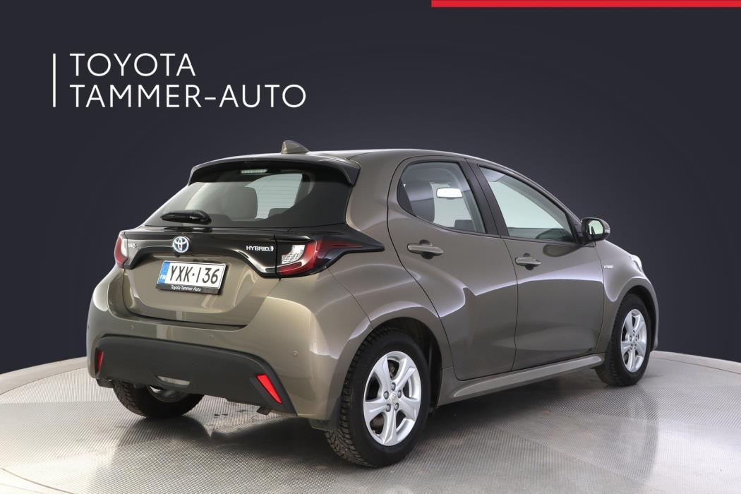 TOYOTA Yaris 2021
