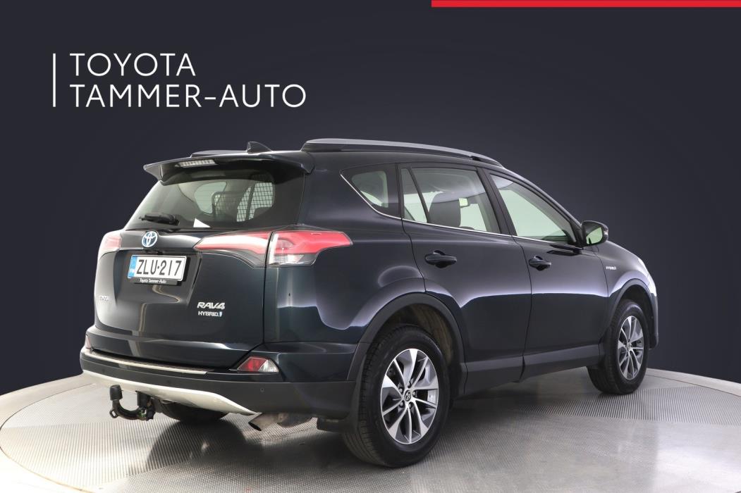 TOYOTA RAV4 2018
