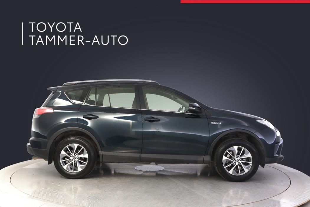 TOYOTA RAV4 2018