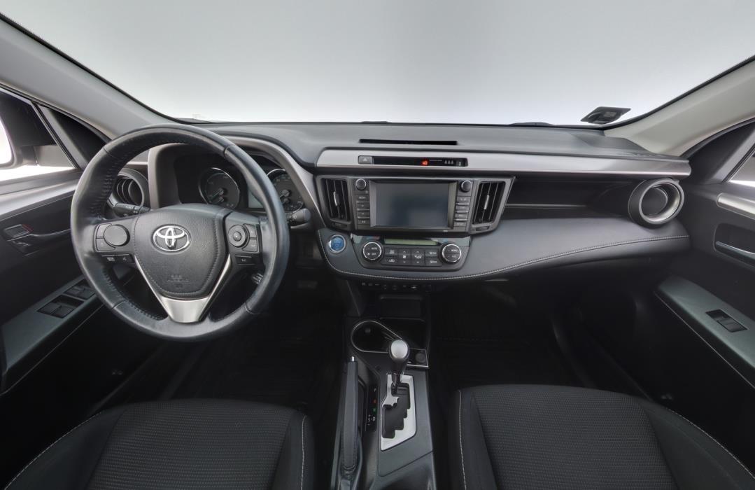 TOYOTA RAV4 2018