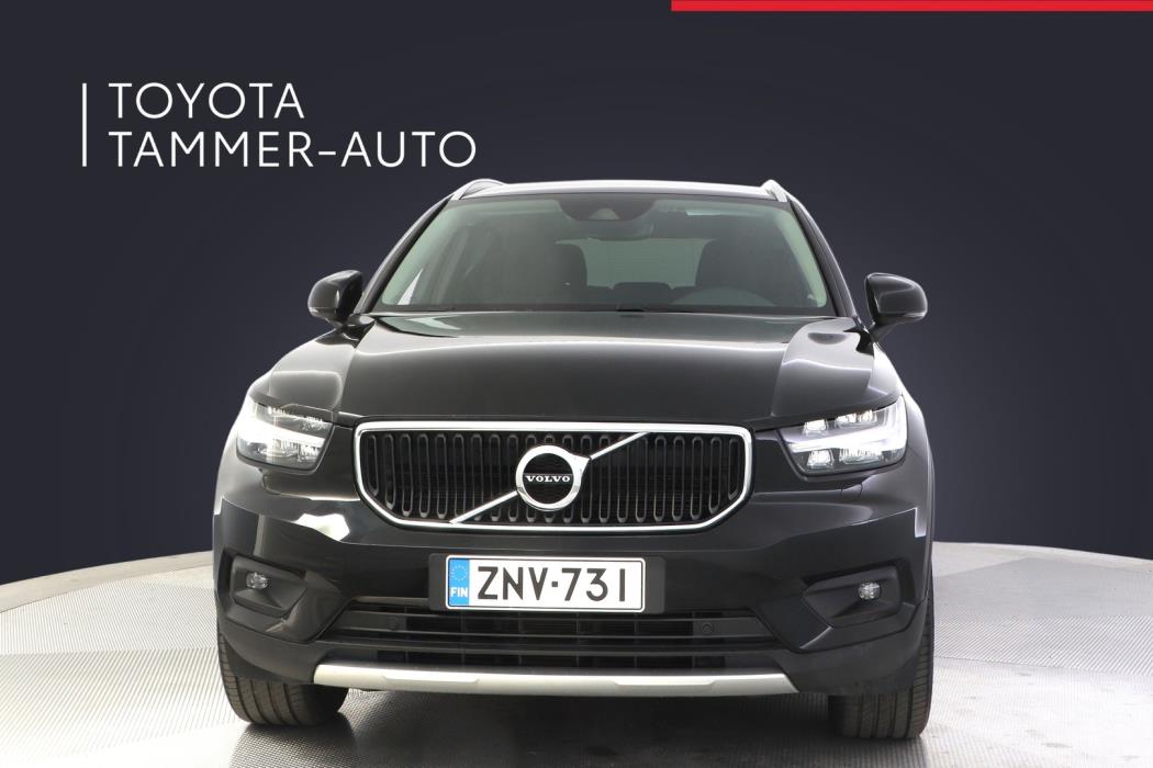 VOLVO XC40 2022
