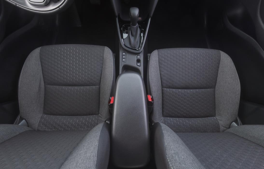 TOYOTA Yaris Cross 2025