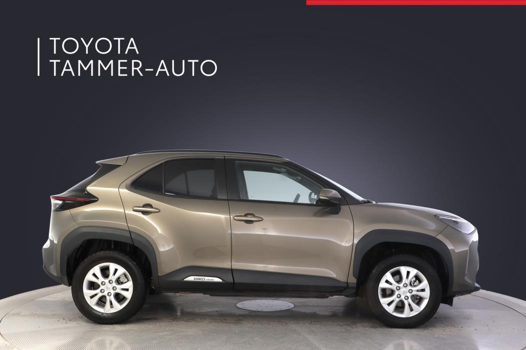 TOYOTA Yaris Cross 2025