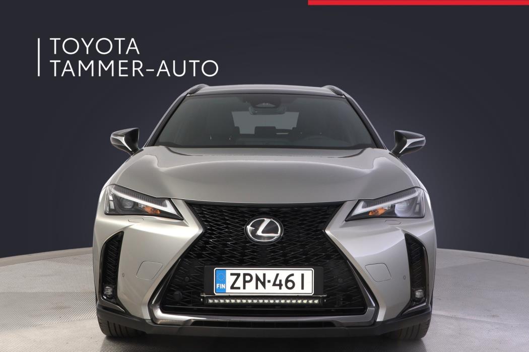 LEXUS UX 2025