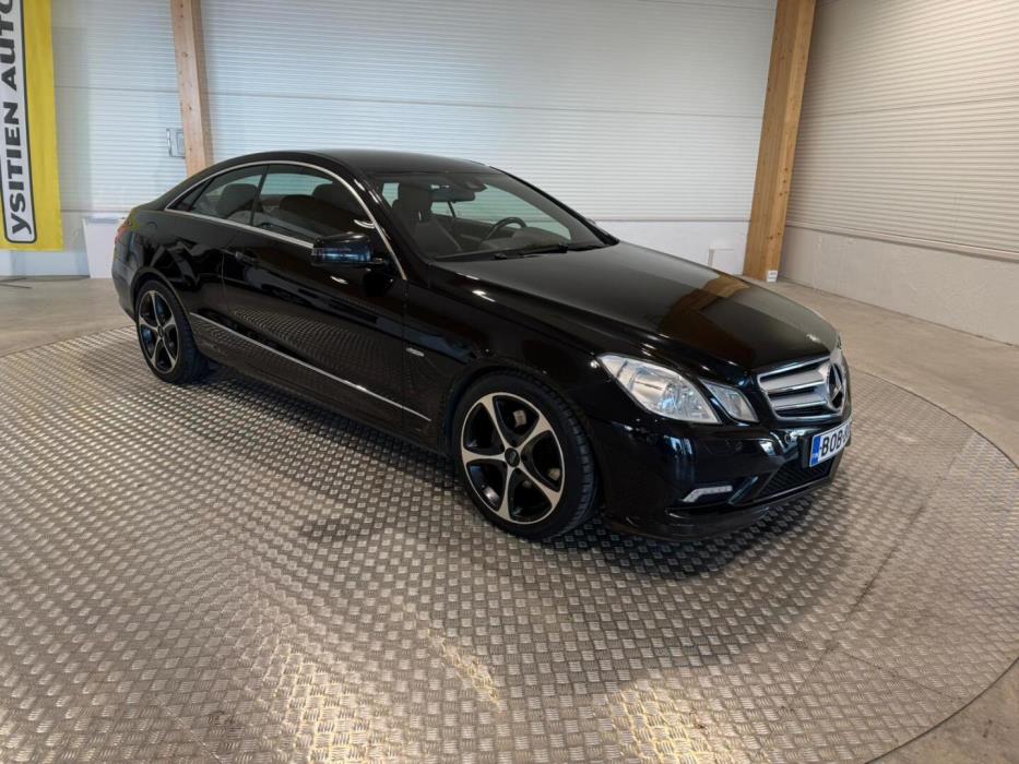 MERCEDES-BENZ E 2010
