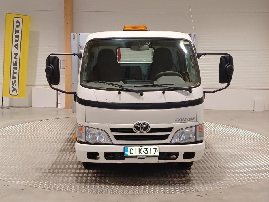 TOYOTA Dyna 2012