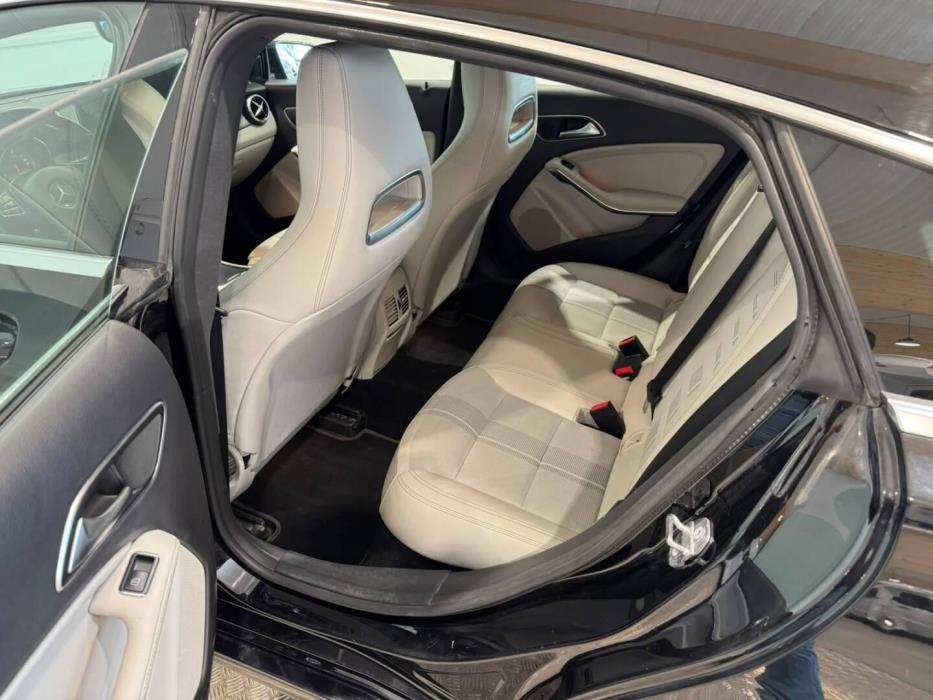 MERCEDES-BENZ CLA 2019