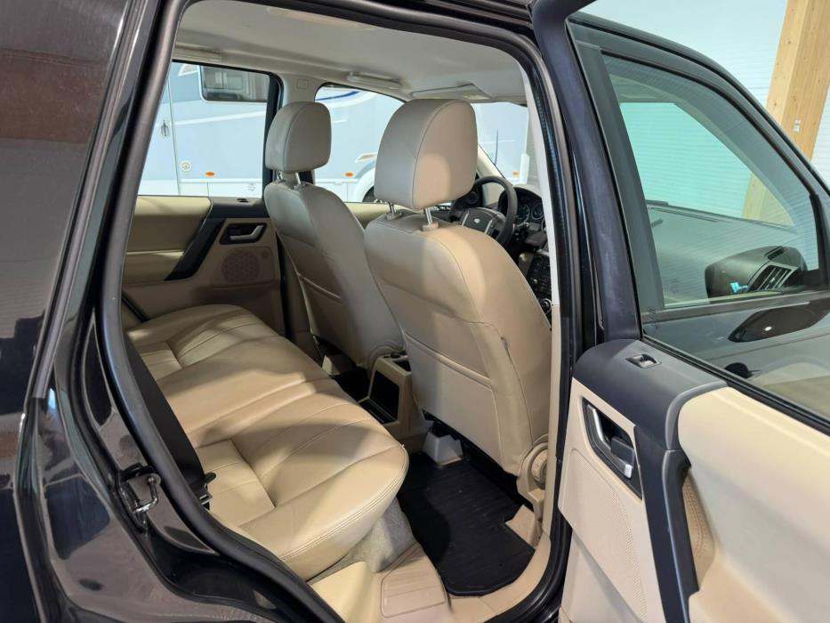 LAND ROVER Freelander 2011