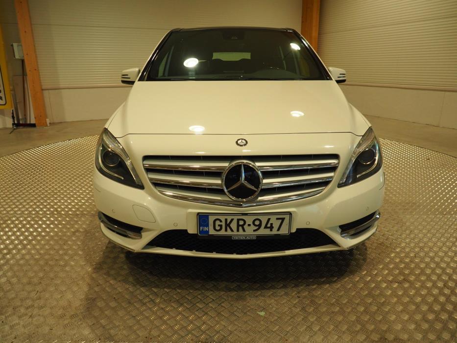 MERCEDES-BENZ B 2013