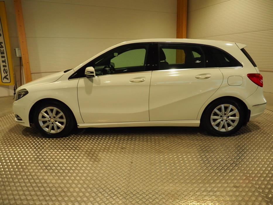 MERCEDES-BENZ B 2013