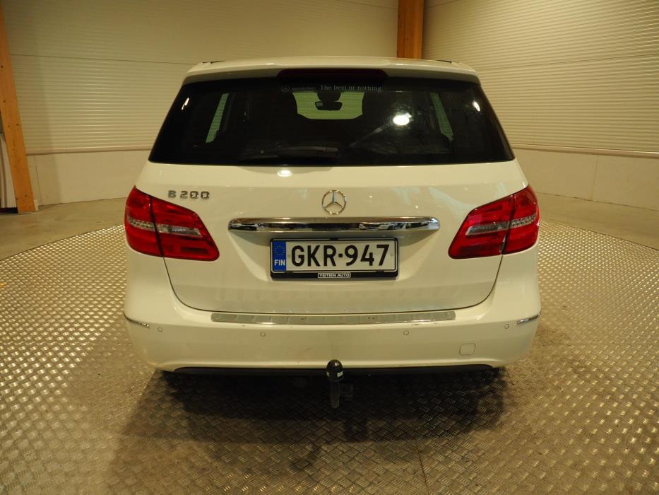 MERCEDES-BENZ B 2013