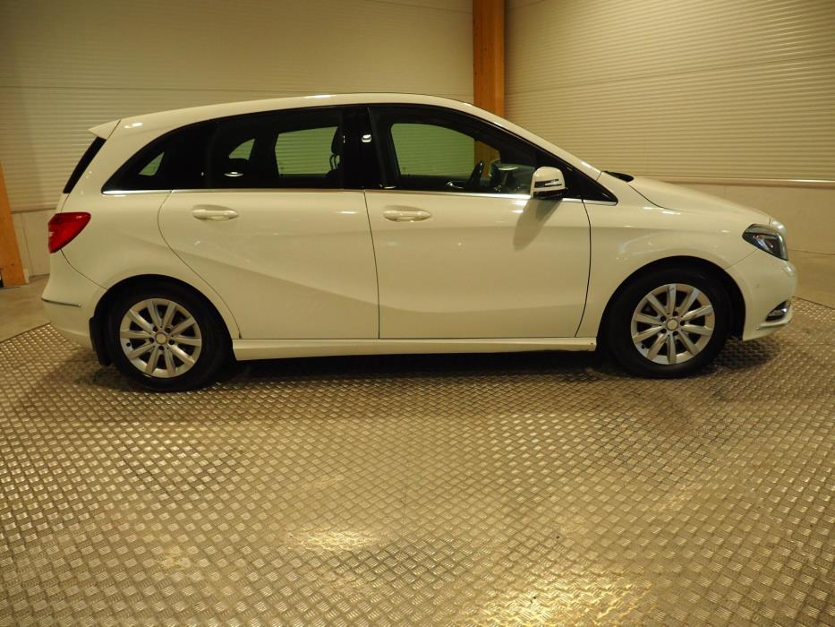 MERCEDES-BENZ B 2013