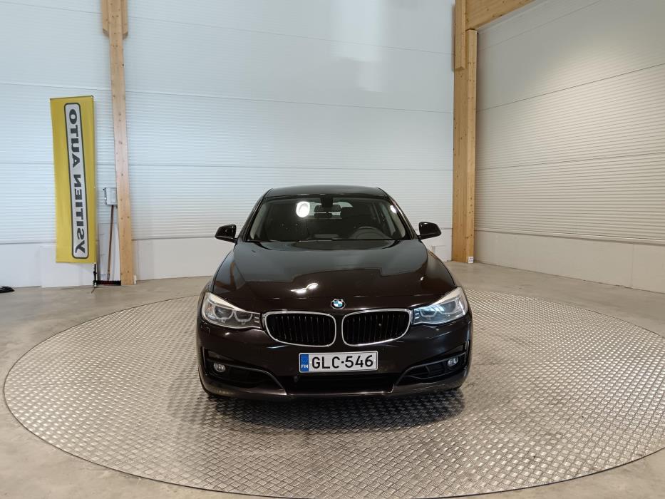 BMW 320 Gran Turismo 2014