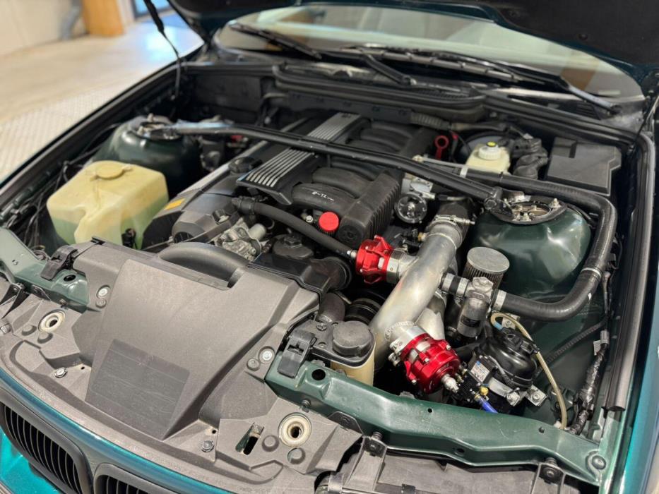 BMW 323 2000