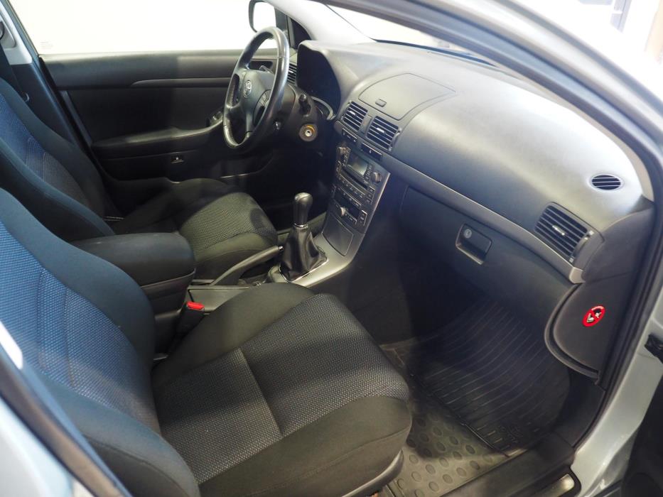 TOYOTA Avensis 2008