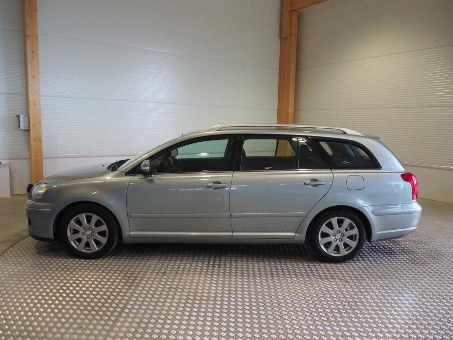 TOYOTA Avensis 2008