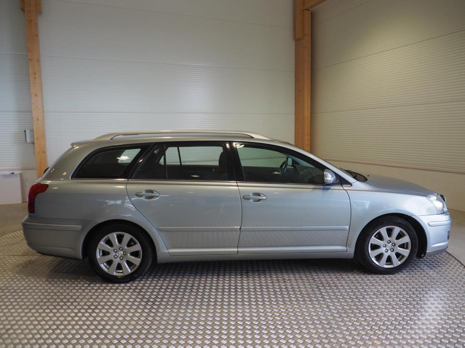TOYOTA Avensis 2008