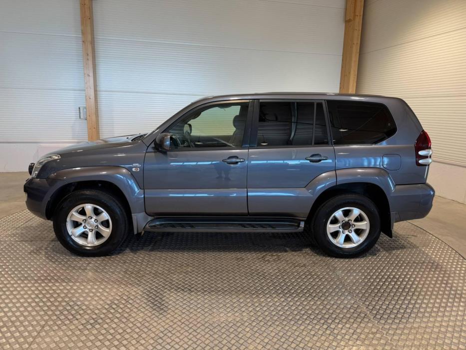 TOYOTA Land Cruiser 2005