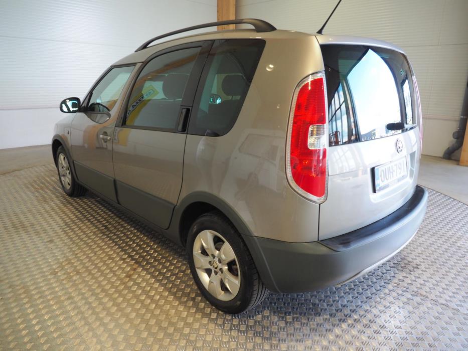 SKODA Roomster 2014