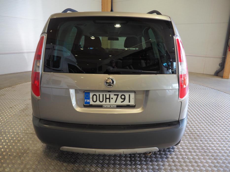 SKODA Roomster 2014