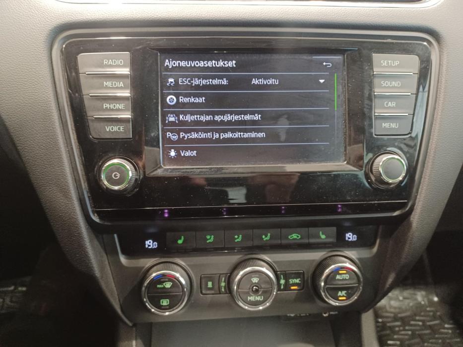 SKODA Octavia 2015
