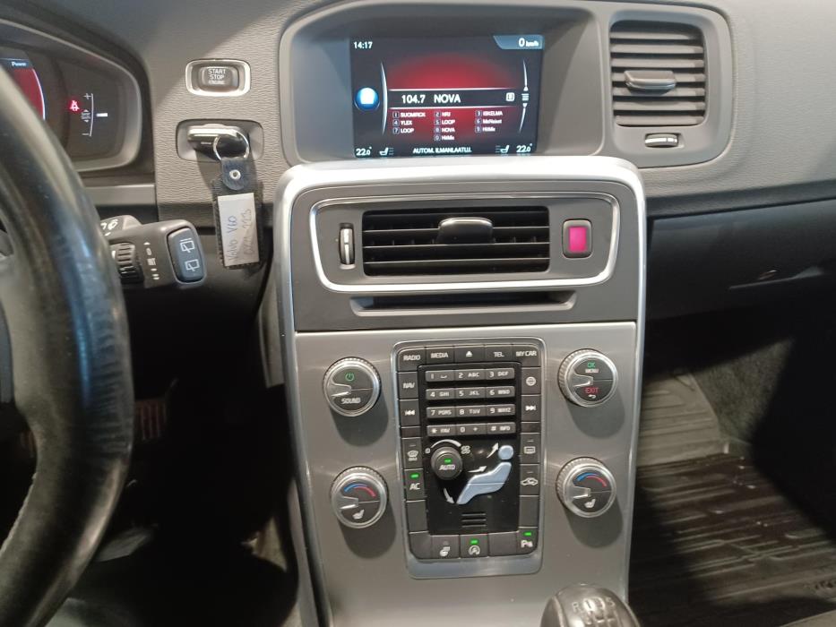 VOLVO V60 2014
