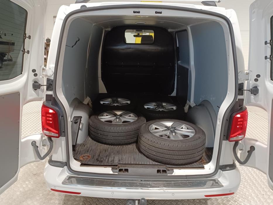 VOLKSWAGEN Transporter 2021