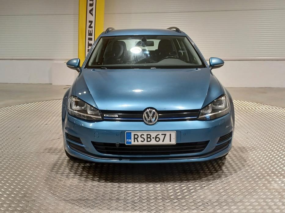 VOLKSWAGEN Golf 2016