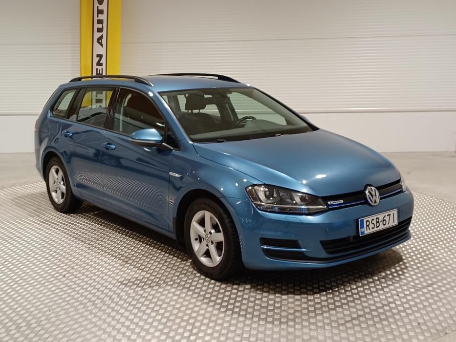 VOLKSWAGEN Golf 2016