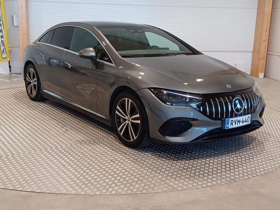 MERCEDES-BENZ EQE 2022