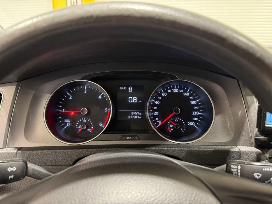 VOLKSWAGEN Golf 2015