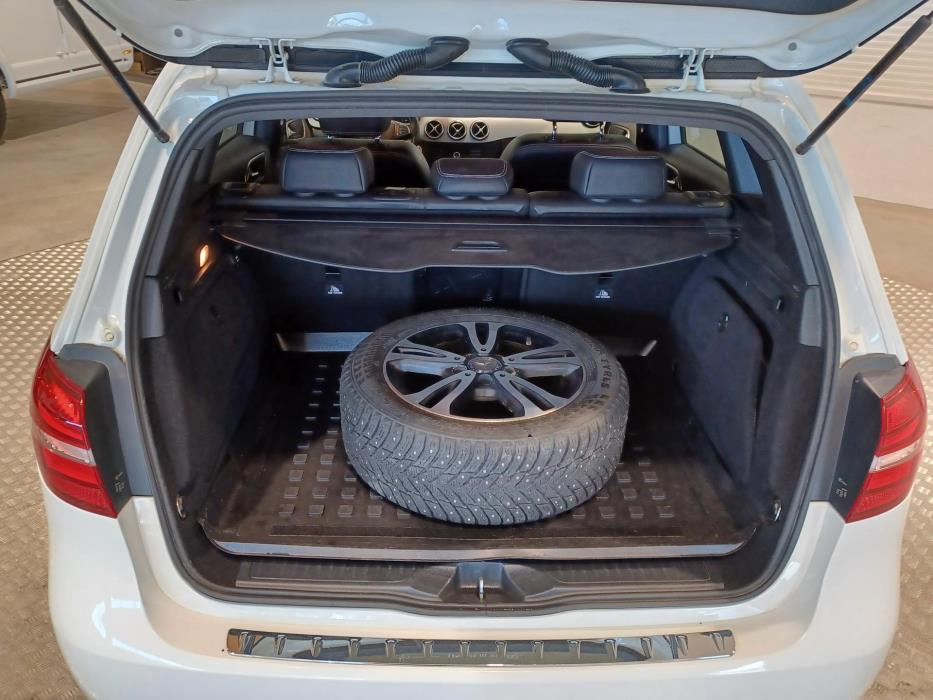 MERCEDES-BENZ B 2015