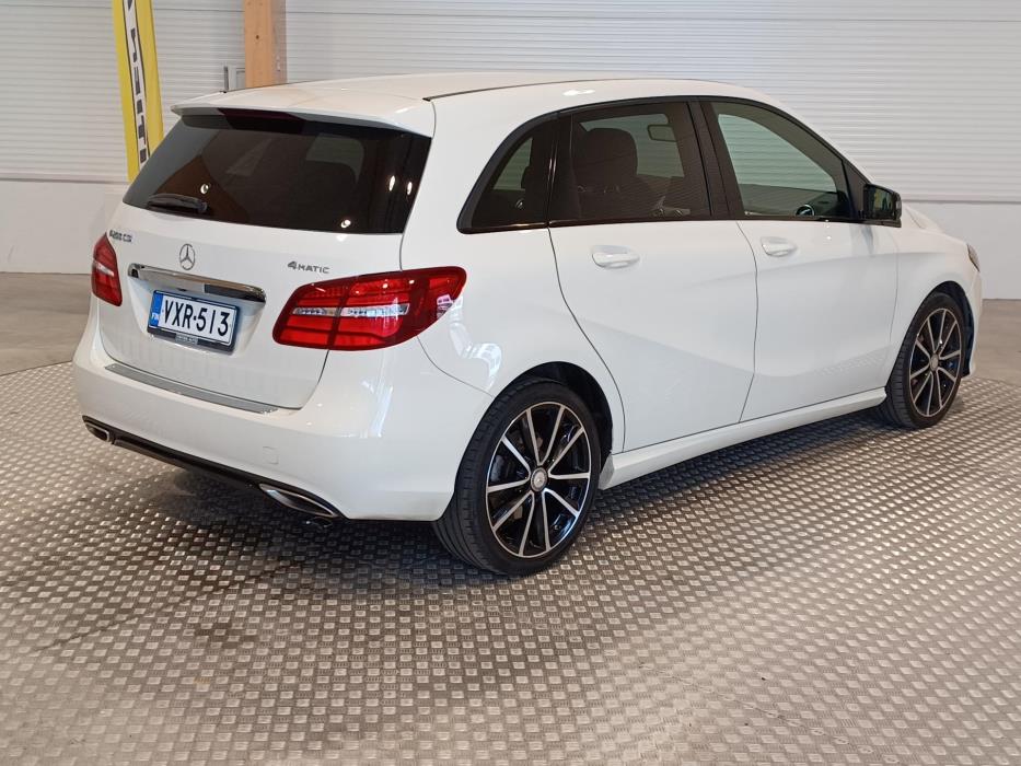 MERCEDES-BENZ B 2015