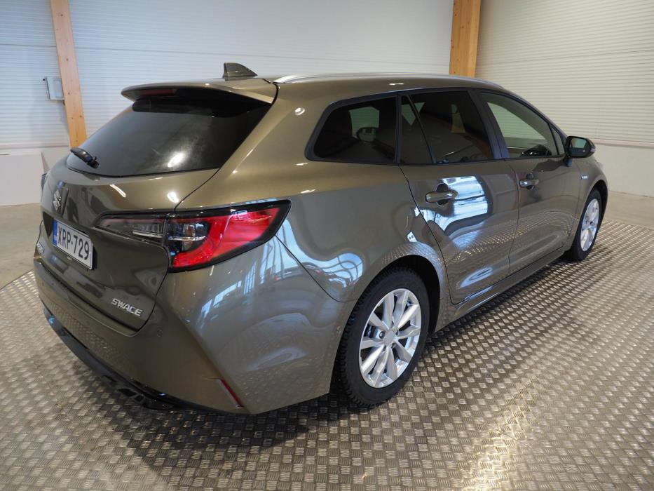SUZUKI Swace 2023