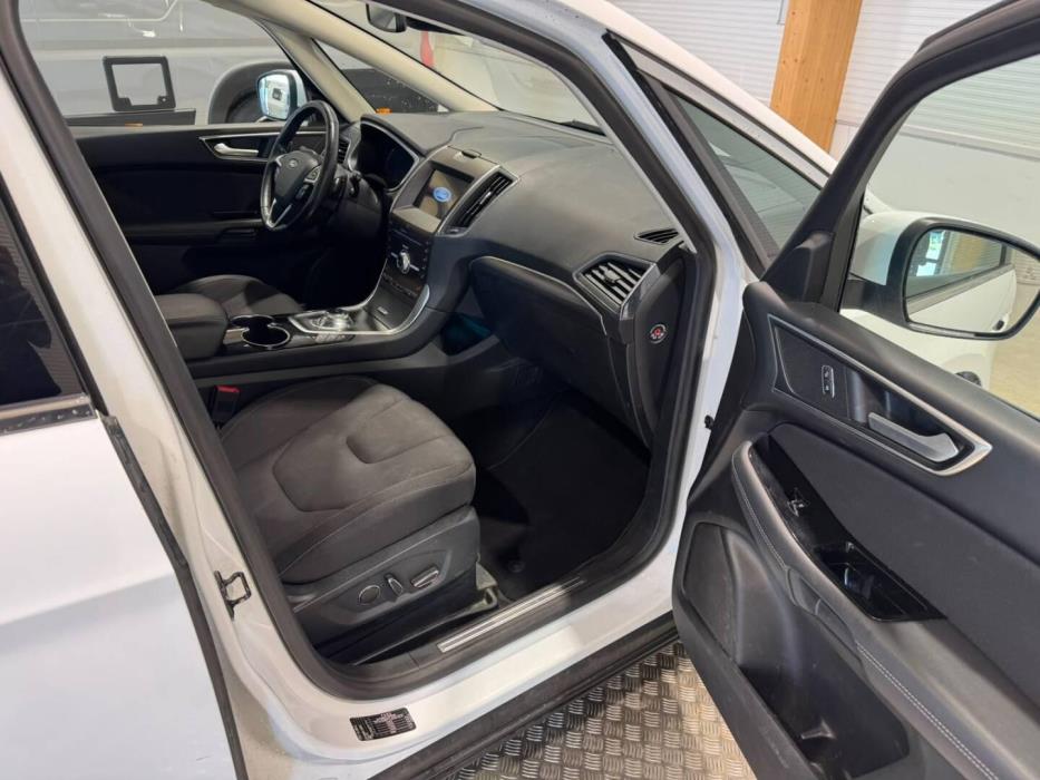 FORD S-MAX 2019