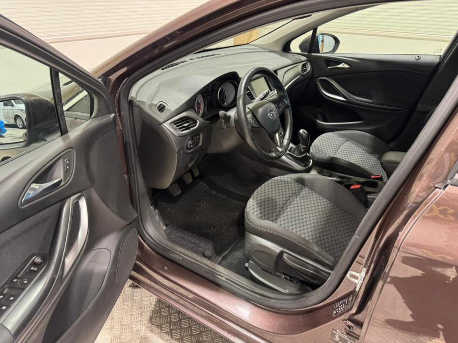 OPEL Astra 2016