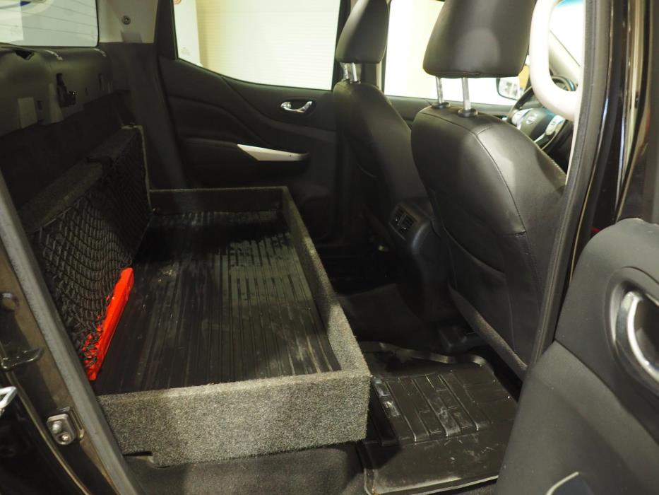 NISSAN Navara 2019