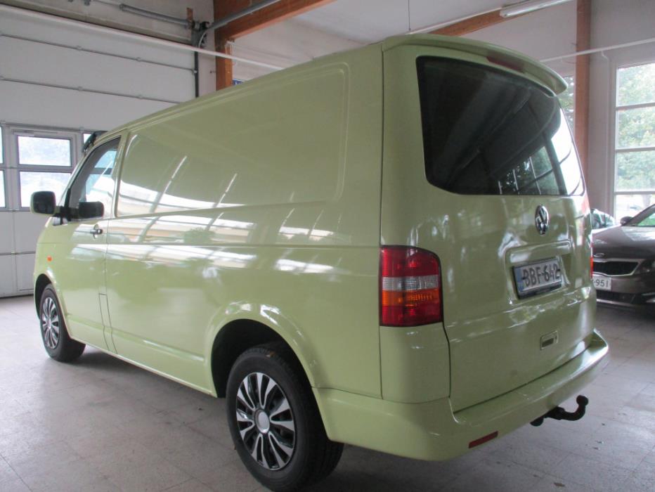 VOLKSWAGEN Transporter 2004