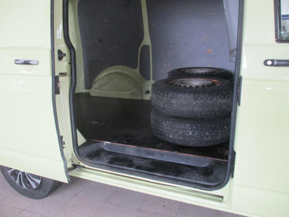 VOLKSWAGEN Transporter 2004