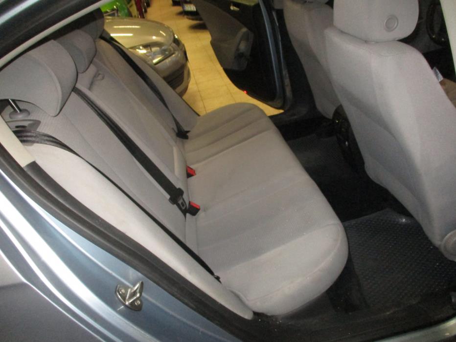 VOLKSWAGEN Passat 2006