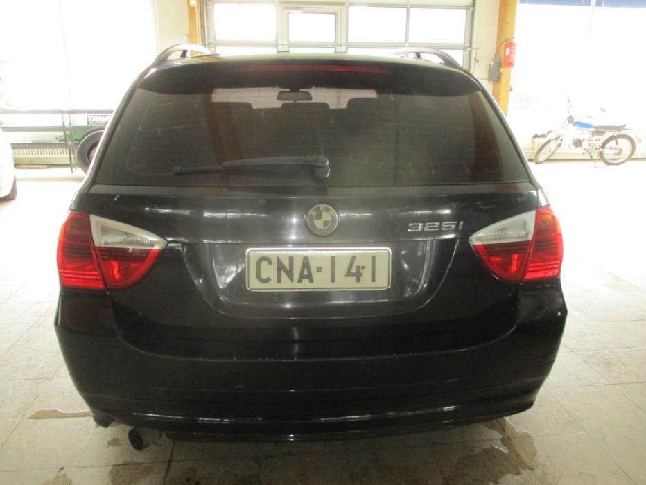 BMW 325i 2006