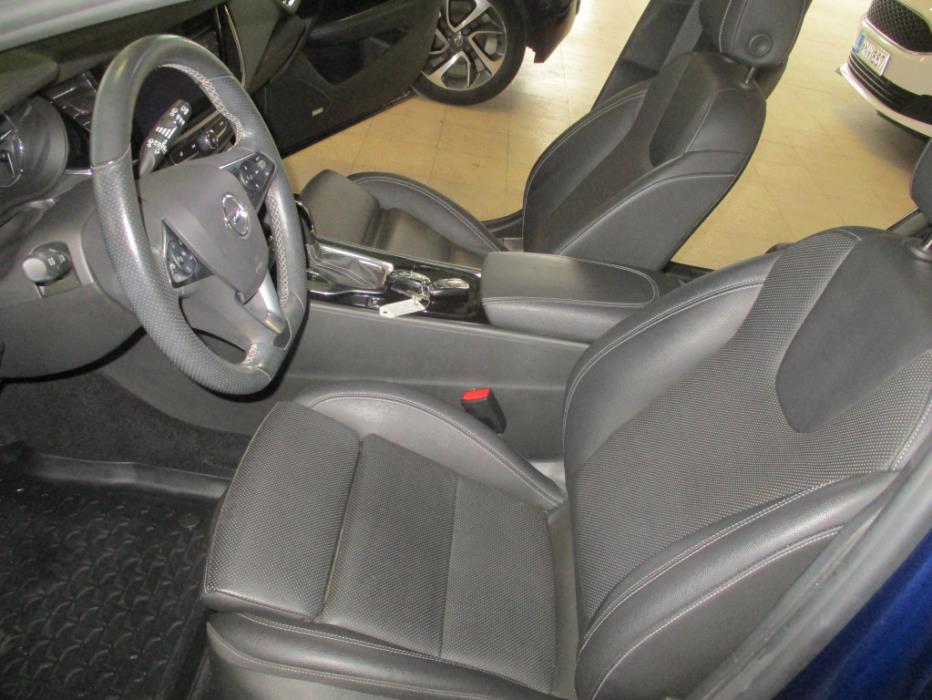 OPEL Insignia 2021