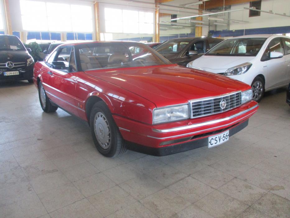CADILLAC Allante 1988