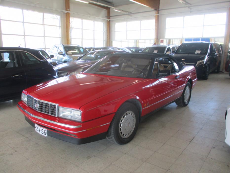 CADILLAC Allante 1988