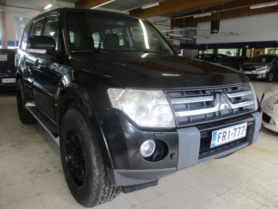 MITSUBISHI Pajero 2007