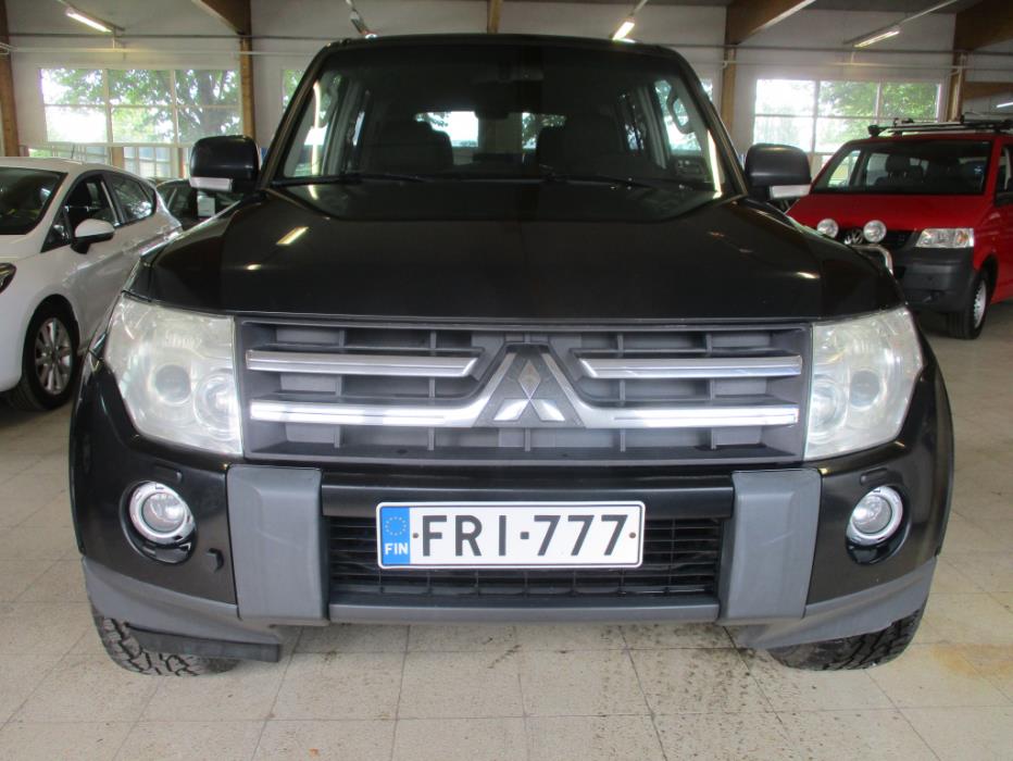 MITSUBISHI Pajero 2007